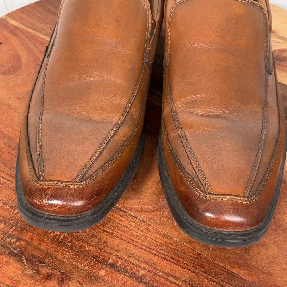 Clarks Ultimate Comfort Shoes Men 9.5W Carmel Brown Slip On Loafers‎ Dress 22261